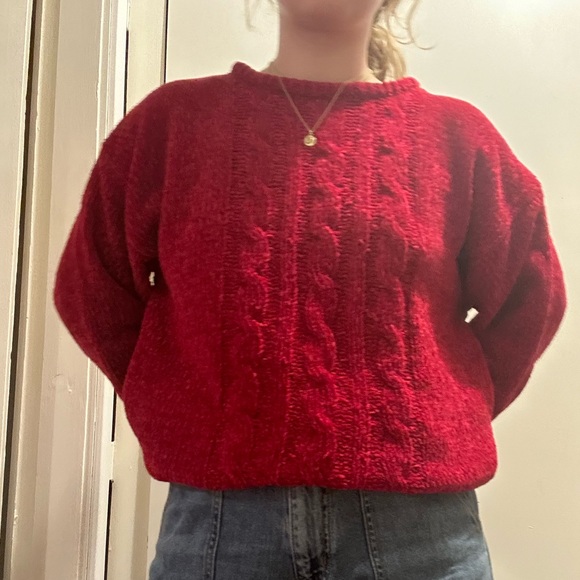 large red knit sweater! - Picture 5 of 5